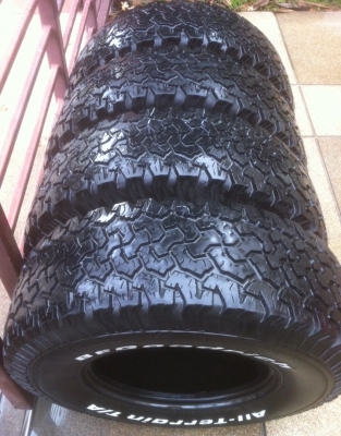 ยาง BF goodrich 31 10.5 R15 ปี11 ดอกติดหนวด ยาง BF goodrich 31 10.5 R15 ปี11 ดอกติดหนวด