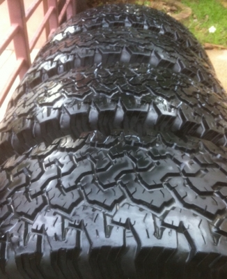 ยาง BF goodrich 31 10.5 R15 ปี11 ดอกติดหนวด ยาง BF goodrich 31 10.5 R15 ปี11 ดอกติดหนวด