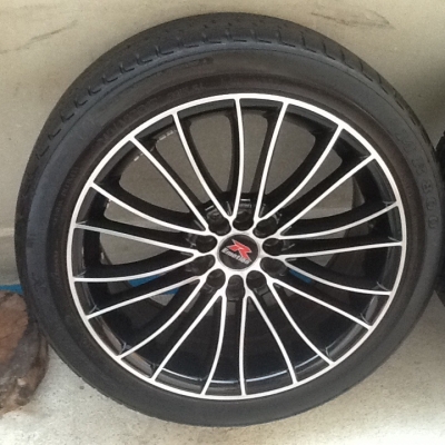 ขายแม็กพร้อมยางปีใหม่สภาพดีไม่มีรอย