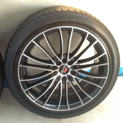 ขายแม็กพร้อมยางปีใหม่สภาพดีไม่มีรอย