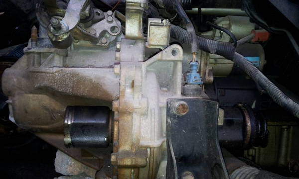 ขาย อะไหล่โปรตอน เกียร์ M/T1 ลูก และ A/T 1 ลูก persona  neo