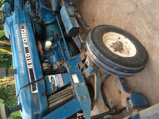 ขายรถไถFord  สภาพดีพร้อมใช้งาน อุปกรณ์ครบ