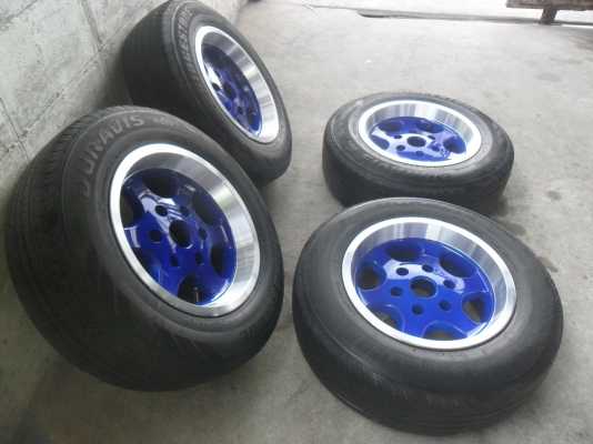 ล้อแม็ก 15นิ้ว 6รู พร้อมยาง สวยๆ 4 ล้อ ลดราคาเหลือ 6300 บาท ล้อแม็ก 15นิ้ว 6รู พร้อมยาง สวยๆ 4 ล้อ ลดราคาเหลือ 6300 บาท