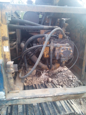 ขายแมคโค..pc200-3..ตัวนอก