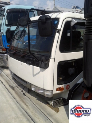 หัวเก๋ง NISSAN สีขาว หัวสวยครับ