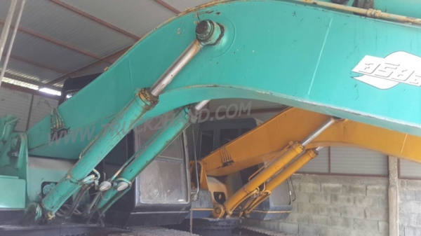 Kobelco  SK07 เลือก 1 คัน