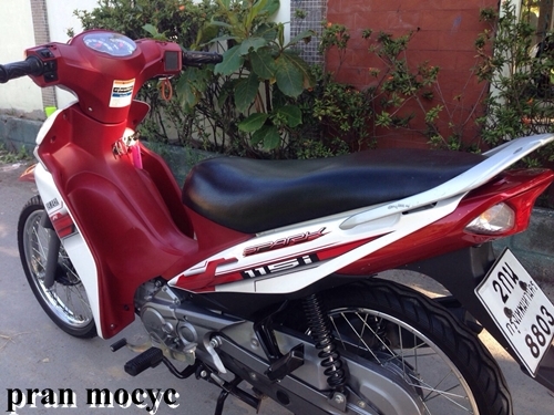 spark115iสีขาวเเดง สตาร์ทเท้า ปี2557