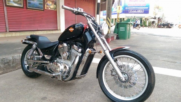 ขายคับ SUZUKI INTRUDER 750 CC. ท่อคู่ลั่นๆ สีสวย โครเมี่ยมเงา ยางหน้าหลังเต็ม สรรพสามิตรตัวจริง ระบบเพลาคับนิ่มๆ สวยๆ คับ ราคา 53500 บาท ส่งได้ทั่วไทยคับ สนใจติดต่อ 081-0578282 FACEBOOK POP BIGBIKE SAKONNAKHON ไอดีไลน์ POPBIGBIKESAKON คับ สนใจรถสวย ถูก ดี