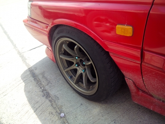 แม็กCE28ขอบ15 พร้อมยาง4วง 4รู100 7900คับ