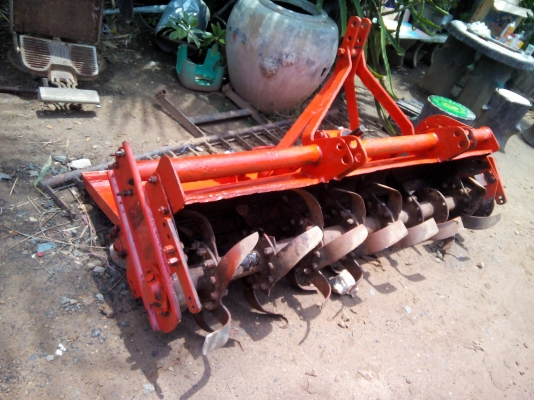 โรตารี่จอบหมุนRx163Dตราช้าง พร้อมใช้ สวยกิ๊บเลยครับ มีให้เลือก3ตัวครับมาก่อนได้เลือกก่อน