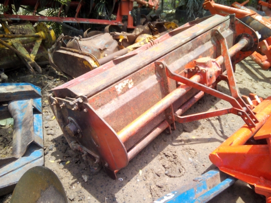 โรตารี่จอบหมุนRx163Dตราช้าง พร้อมใช้ สวยกิ๊บเลยครับ มีให้เลือก3ตัวครับมาก่อนได้เลือกก่อน