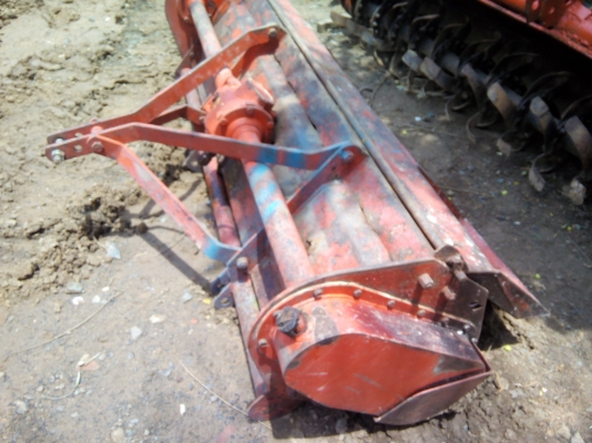 โรตารี่จอบหมุนRx163Dตราช้าง พร้อมใช้ สวยกิ๊บเลยครับ มีให้เลือก3ตัวครับมาก่อนได้เลือกก่อน