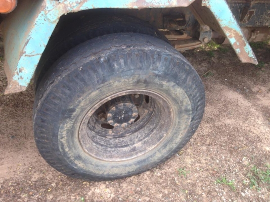 ขายครับ  ดั้มอีชุชุ120 ฝาดำ  Fหลัง  เกียร์เดิม  รถวิ่งงานทุกวัน ขายตามสภาพเลยขนะนี้รถก็พร้อมใช้งานยุ  กะบะดี  ช่วง3.60  ยาง8.25-16