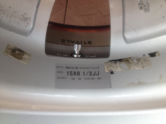 ล้อ RAYS ญี่ปุ่นเเท้ขอบ15กว้าง6นิ้วครึ่งอ๊อฟ38 4รู100สภาพสวยยางติดมาพอได้