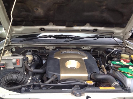 ISUZU HILANDER3.0ปี05รถ4ประตู