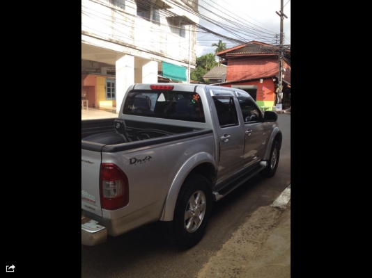 ISUZU HILANDER3.0ปี05รถ4ประตู