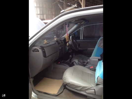 ISUZU HILANDER3.0ปี05รถ4ประตู