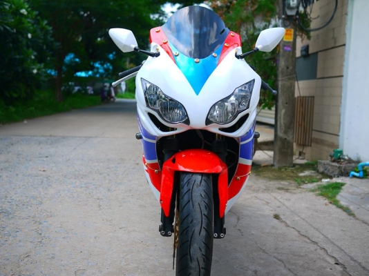 ขาย cbr400 แฟริ่ง Cbr1000 08 พร้อมทะเบียนแท้ รถสวยมาก เปลี่ยนเครื่องใหม่แล้วเป็นเครื่อง cb400 แจ้งลงเล่มเรียบร้อย