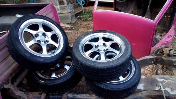 แม็กพร้อมยางขอบ16กว้าง7*4/100-114-----6000 กะทะพร้อมฝาขอบ15*4/100-----1500 0998708883 Line ID : mazda1300cc ของอยู่ จ.น่าน ต่อรองได้ แม็กพร้อมยางขอบ16กว้าง7*4/100-114-----6000 กะทะพร้อมฝาขอบ15*4/100-----1500 0998708883 Line ID : mazda1300cc ของอยู่ จ.น่าน ต่อรองได้