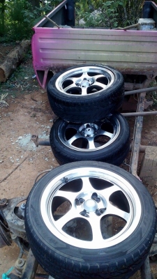 แม็กพร้อมยางขอบ16กว้าง7*4/100-114-----6000 กะทะพร้อมฝาขอบ15*4/100-----1500 0998708883 Line ID : mazda1300cc ของอยู่ จ.น่าน ต่อรองได้ แม็กพร้อมยางขอบ16กว้าง7*4/100-114-----6000 กะทะพร้อมฝาขอบ15*4/100-----1500 0998708883 Line ID : mazda1300cc ของอยู่ จ.น่าน ต่อรองได้