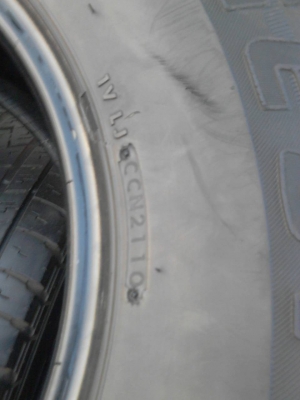265/70R16 BRIDGESTONE DUELER มี 3 เส้น โทร.081-427-3941 265/70R16 BRIDGESTONE DUELER มี 3 เส้น โทร.081-427-3941