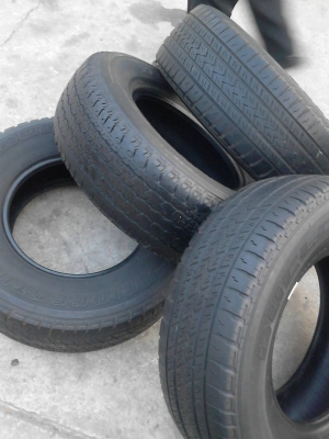 265/70R16 BRIDGESTONE DUELER มี 3 เส้น โทร.081-427-3941 265/70R16 BRIDGESTONE DUELER มี 3 เส้น โทร.081-427-3941
