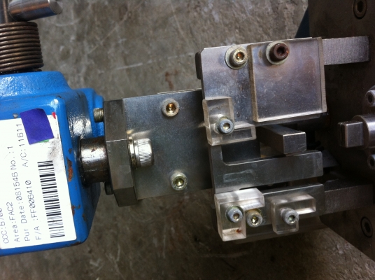 แท่นปั๊มกดข่วยใน ประกอบขิ้นงานต่างๆ ได้ดีและเป็นมาตฐานขึ้น ประหยัดเวลาในการทำงาน