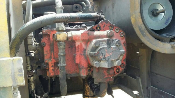 ขาย KOMATSU PC 200-5 สภาพสวยพร้อมใช้ ราคาต่อรองได้ ติดต่อได้ที่คุณ อ๊อฟ พิจิตร 086-7379991 ขาย KOMATSU PC 200-5 สภาพสวยพร้อมใช้ ราคาต่อรองได้ ติดต่อได้ที่คุณ อ๊อฟ พิจิตร 086-7379991