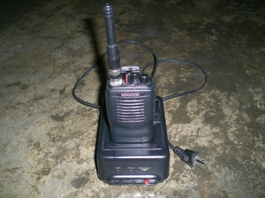 ขายวิทยุสื่อสารโมบาย icom และเครื่องมือถือKENWOOD