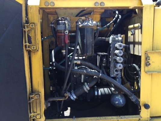 ขายรถแบคโฮ KOMATSU PC130-6 ปี 2002 ไฟฟ้าครบ บูม อาร์มยาวพิเศษ สภาพสวยพร้อมใช้ นำเข้าจากญี่ปุ่น มีVDOการทำงานครับ