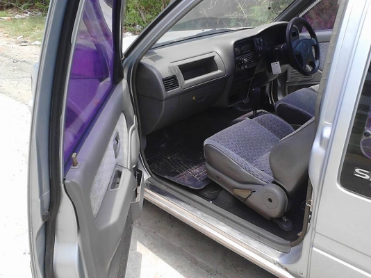 ISUZU DRAGONEYE 2.5 SLX ISUZU DRAGONEYE 2.5 SLX