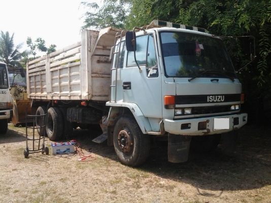 ขาย รถบรรทุก 10 ล้อ ดัมพ์ ISUZU 2 เพลา พร้อมใช้งาน