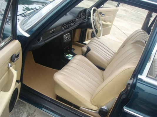 ขาย BENZ/8 W115-220  ปี 1970 สีเขียว-รุ่นไฟท้ายเรียบ-สีดี-ไม่มีผุ-เครื่องเดิมเบนซิน