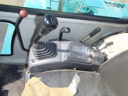 ขาย KOMATSU PC40-7 นำเข้าจากญี่ปุ่น 090-986-2521 อ๊อบ