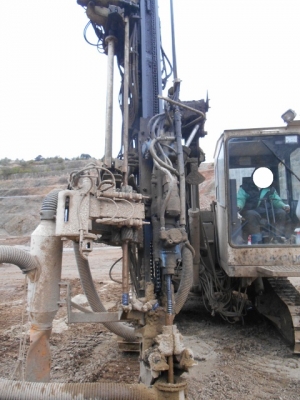 FURUKAWA HCR1000-DS ปี2005  6523ชม. ใครหาอยู่ติดต่อมาได้เลยครับ