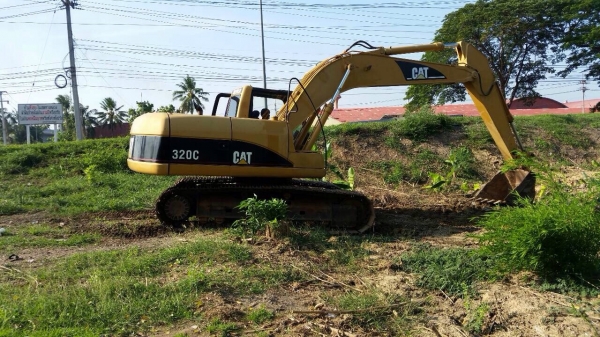 ขายรถแบ็คโฮ CAT 320C japan เอกสารเล่มทะเบียนไม่ขาด รถสวยเดิมๆ