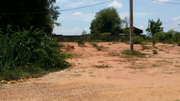 ขายด่วน ที่ดินเปล่า ถมแล้ว. มี7ห้อง ห้องละ33ตารางวา ห้องละ750000บาท