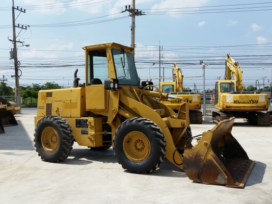 ขายรถตักล้อยาง มาใหม่ 515B ยี่ห้อ DRESSER รถเก่านอก ไม่เคยใช้งานในไทย