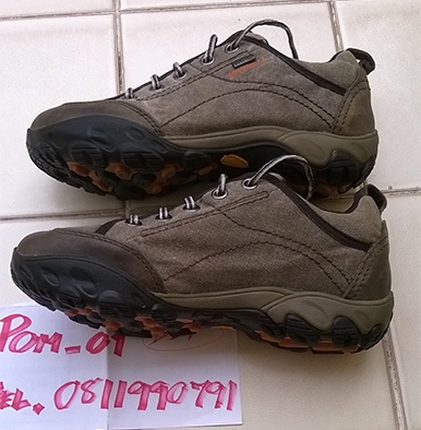 รองเท้า merrell เดินป่า/เดินห้าง/เดินตลาด ฯลฯ รองเท้า merrell เดินป่า/เดินห้าง/เดินตลาด ฯลฯ