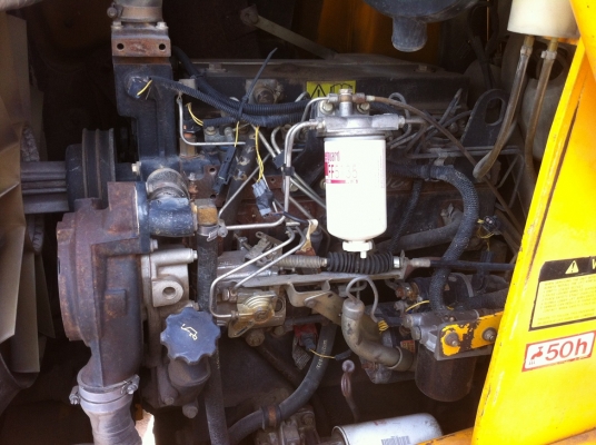 ขาย รถตักหน้าขุดหลัง JCB 215S สภาพสวย นำเข้าจากประเทศสหรัฐอเมริกา 2 เพลา 4x4 92 แรงม้า ไม่เคยผ่านการใช้งานในไทย