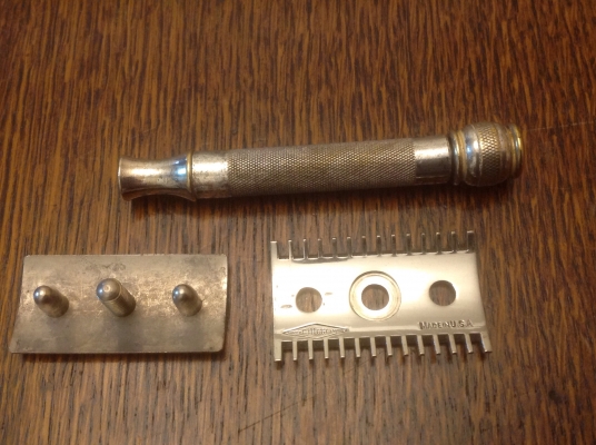 ขายชุดบาร์เบอร์ Vintage ทุกชิ้นใช้งานได้ สวยๆ คมๆ เก่าหายาก ขายชุดบาร์เบอร์ Vintage ทุกชิ้นใช้งานได้ สวยๆ คมๆ เก่าหายาก