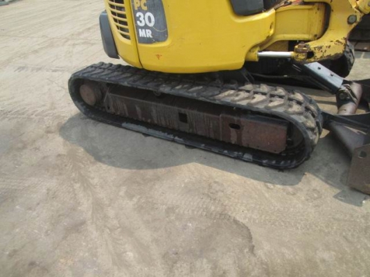 รถขุด KOMATSU PC30MR-2