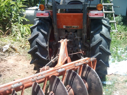 ขายรถไถ KUBOTA L4708 2เพลา ปี 55 47 แรง อุปกรณ์ ผานหน้าหลัง โตโลรี้ พ่วงลาก ขายรถไถ KUBOTA L4708 2เพลา ปี 55 47 แรง อุปกรณ์ ผานหน้าหลัง โตโลรี้ พ่วงลาก