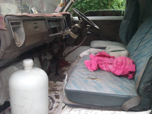 ขาย 6 ล้อ KS เครื่ิองอิซูซุ 110 แรงเอฟหน้าหลัง ปี 39