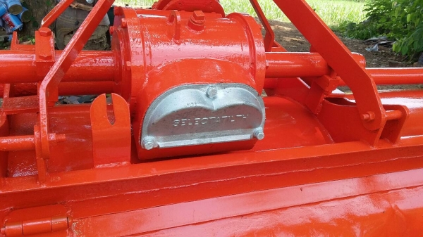 ขายโรโตรี่รถไถใหญ่ ยี่ห้อโฮเวริ์ด กว้าง20 เมตร 20 สำหรับรถ 70 แรงขึ้นไป ใบใหม่ สภาพดี พร้อมใช้งาน