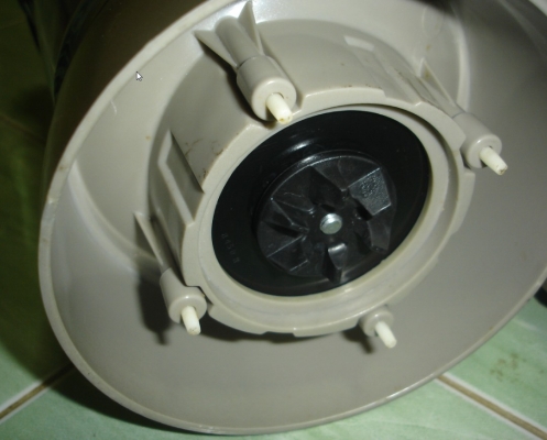 ขาย เครื่องปั่นน้ำผลไม้ CUISINART รุ่น CBT500U