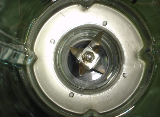 ขาย เครื่องปั่นน้ำผลไม้ CUISINART รุ่น CBT500U