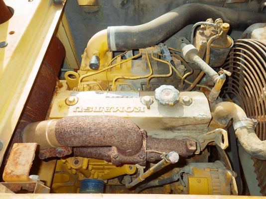 PC 90 รถเก่าญี่ปุ่นสวยจัด 2,000 กว่าชั่วโมง