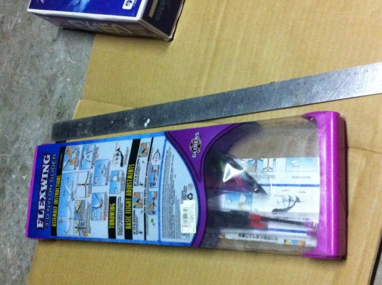 เครื่องร่อน ( 3 D NYLON GLIDER ) แบบประกอบเองเหมือนภาพ