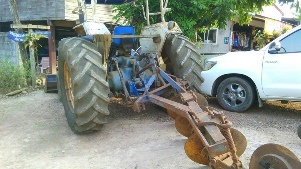 ขายฟอร์ด 5500 เครื่องT5